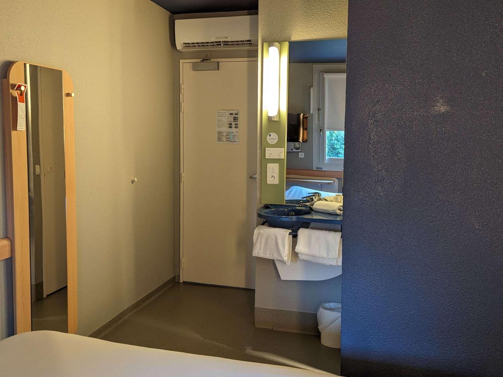 Ibis Budget Saint-Omer Centre Luaran gambar